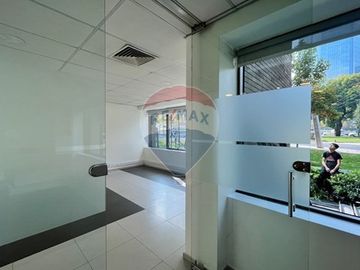 ¡Oficina Sanhattan  135m²!