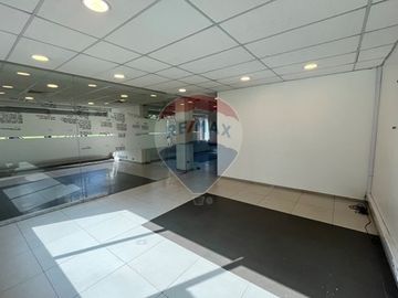 ¡Oficina Sanhattan  135m²!