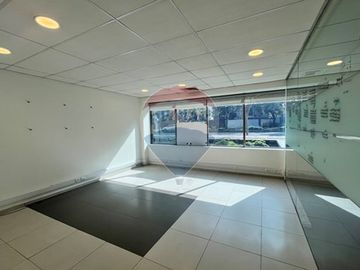 ¡Oficina Sanhattan  135m²!