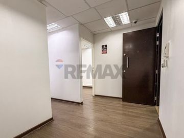 Oficina Av. Providencia 2P / 1E