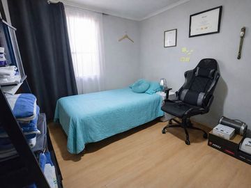 Casa 4D con patio y quincho - Metro Trinidad