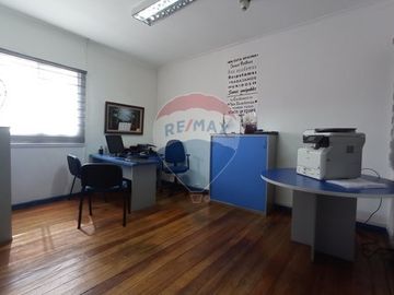 Edificio Comercial en Venta!