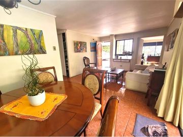 Casa gran oportunidad con excelente conectividad!!