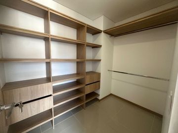 APARTAMENTO EN ARRIENDO UBICADO EN ENVIGADO SECTOR EL PORTAL