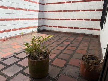 CASA EN VENTA EN MEDELLIN SECTOR SIMÓN BOLIVAR