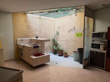 CASA EN VENTA EN MEDELLIN SECTOR SIMÓN BOLIVAR