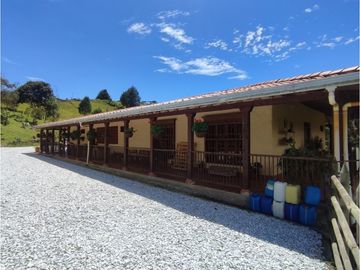 Finca en venta Marinilla 41.000 m2 hermosa panorámica RG
