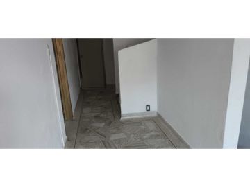 Casa en alquiler en el norte de cali barrio floralia 3 pisos