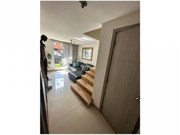 CASA EN VENTA EN ENVIGADO SECTOR LAS ANTILLAS