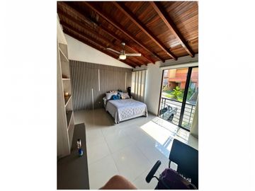 CASA EN VENTA EN ENVIGADO SECTOR LAS ANTILLAS