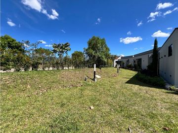 Rionegro, vía san Antonio la ceja,unidad cerrada