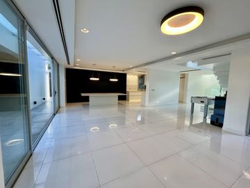 Exclusiva Casa en Alquiler en Windbells
