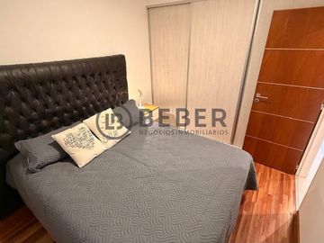 En venta dos ambientes al contrafrente con balcon, Plaza Mitre