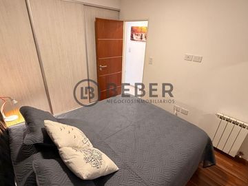 En venta dos ambientes al contrafrente con balcon, Plaza Mitre