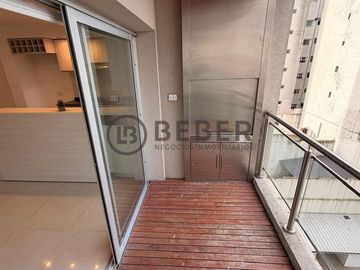En venta dos ambientes al contrafrente con balcon, Plaza Mitre