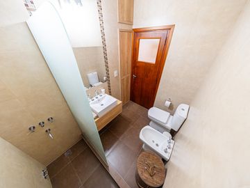 Casa a la venta de 3 dormitorios con pileta y cochera, Alberdi, Rosario