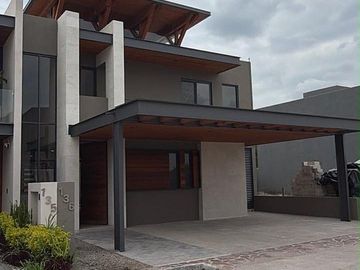 ALTOZANO CASA EN RENTA. 8