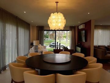 Casa de autor - Totalmente remodelada y equipada