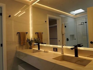 Casa de autor - Totalmente remodelada y equipada