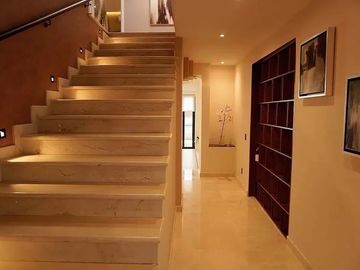 Casa de autor - Totalmente remodelada y equipada