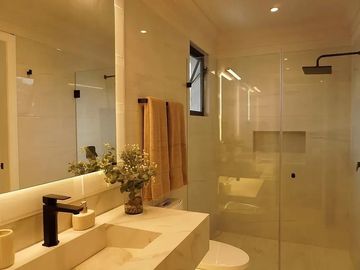 Casa de autor - Totalmente remodelada y equipada