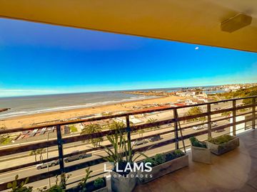 Alquiler 12/24 meses - Semi-Piso 4 ambientes con cochera doble frente al mar Playa Grande