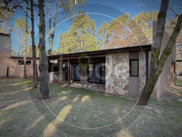 Calle Los Robles Nro. 950 - Casa a estrenar en barrio sobre el monte Santa Teresita