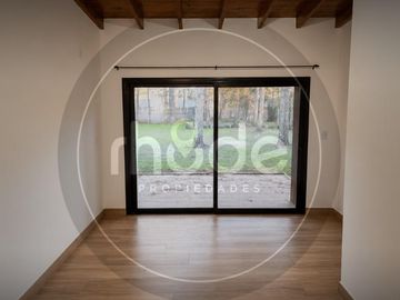 Calle Los Robles Nro. 950 - Casa a estrenar en barrio sobre el monte Santa Teresita