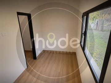 Calle Los Robles Nro. 950 - Casa a estrenar en barrio sobre el monte Santa Teresita