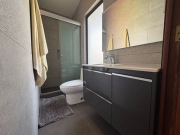 CASA EN CONDOMINIO CON 4 RECÁMARAS Y AGRADABLE AREA SOCIAL  SOLO 6 CASAS