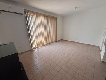 Casa en Renta en Colonial Cumbres