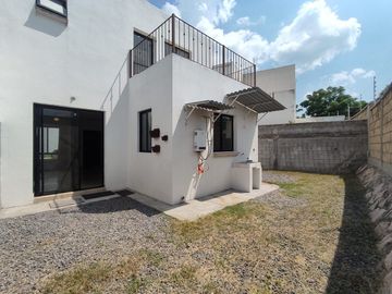 CASA EN RENTA EN LA ARBOLEDA, SAN ISIDRO JURIQUILLA