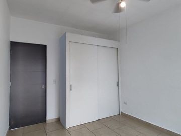 CASA EN RENTA EN LA ARBOLEDA, SAN ISIDRO JURIQUILLA