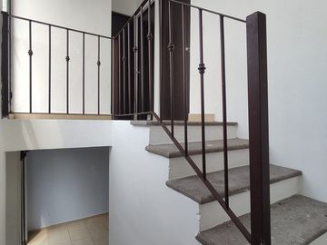 CASA EN RENTA EN LA ARBOLEDA, SAN ISIDRO JURIQUILLA