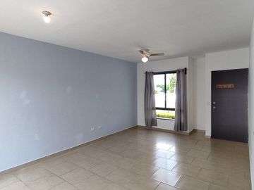 CASA EN RENTA EN LA ARBOLEDA, SAN ISIDRO JURIQUILLA
