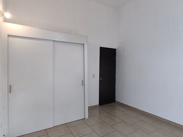 CASA EN RENTA EN LA ARBOLEDA, SAN ISIDRO JURIQUILLA