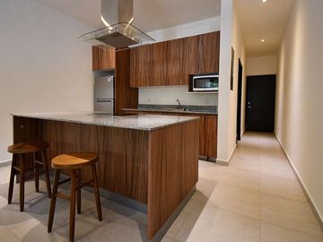 Confort y Comodidad en una Amplia Residencia de Tres Recámaras