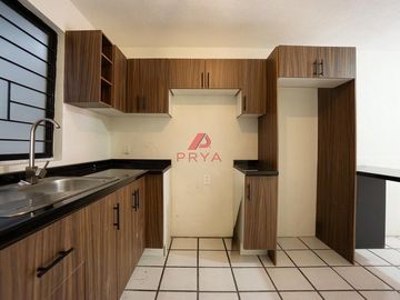 Casa en Venta en Parques del Nilo, Guadalajara, Jalisco