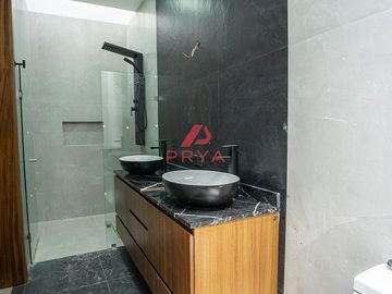 Casa en Venta en Altanza Solares Zapopan con Roof Garden y Recámara en PB
