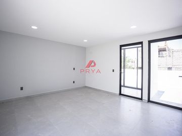 Casa en Venta en Altanza Solares Zapopan con Roof Garden y Recámara en PB
