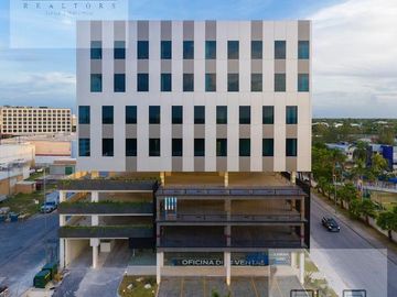 Renta de Oficina equipada en corporativo Cancún