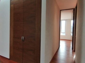 EXTRAORDINARIO DEPARTAMENTO PH EN RENTA CON BALCÓN