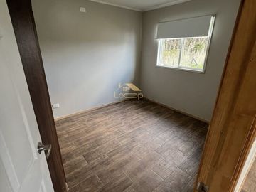 Arriendo Linda Casa En Parcelación | 2D1B | Excelente Conectividad A Pasos De Llanquihue y Puerto Varas