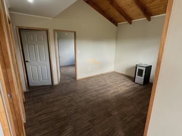 Arriendo Linda Casa En Parcelación | 2D1B | Excelente Conectividad A Pasos De Llanquihue y Puerto Varas