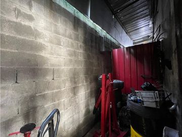 SE VENDE TALLER OPERATIVO VILLA LUCRE 350M MECANICO LISTO PARA OCUPAR