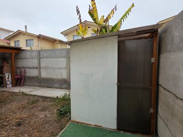 OPORTUNIDAD IMPERDIBLE EN LA FLORIDA-CASA 3 HAB Y 2 BA