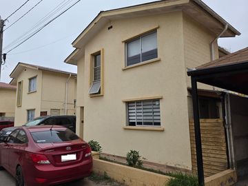 OPORTUNIDAD IMPERDIBLE EN LA FLORIDA-CASA 3 HAB Y 2 BA