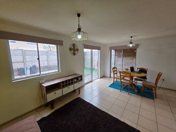 OPORTUNIDAD IMPERDIBLE EN LA FLORIDA-CASA 3 HAB Y 2 BA