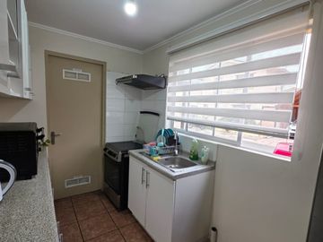 OPORTUNIDAD IMPERDIBLE EN LA FLORIDA-CASA 3 HAB Y 2 BA