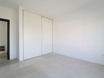 VENTA CASA | PILETA | B° SAN SEBASTIAN | AREA 1
